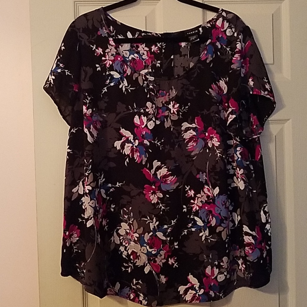 Torrid Floral Top🌸